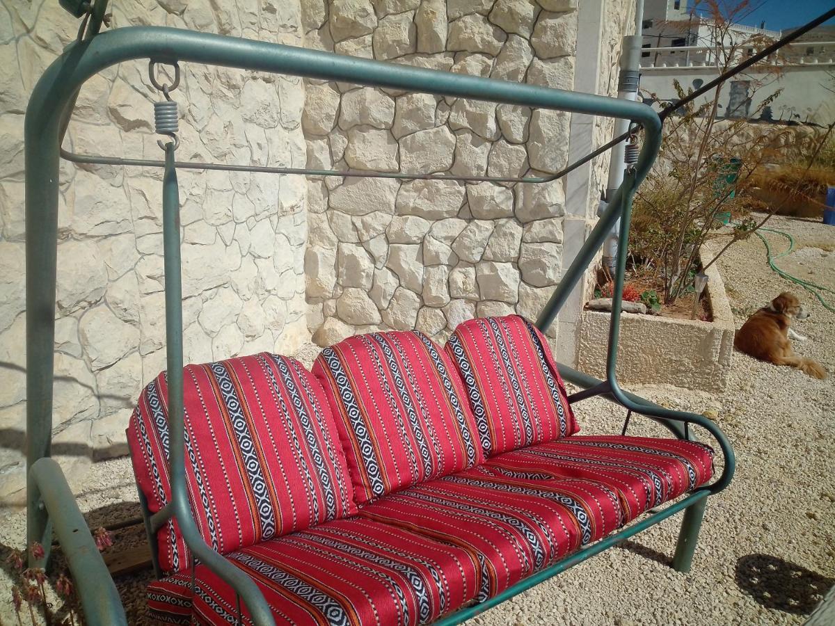The Little B&B On The Hill Wadi Musa Exterior photo